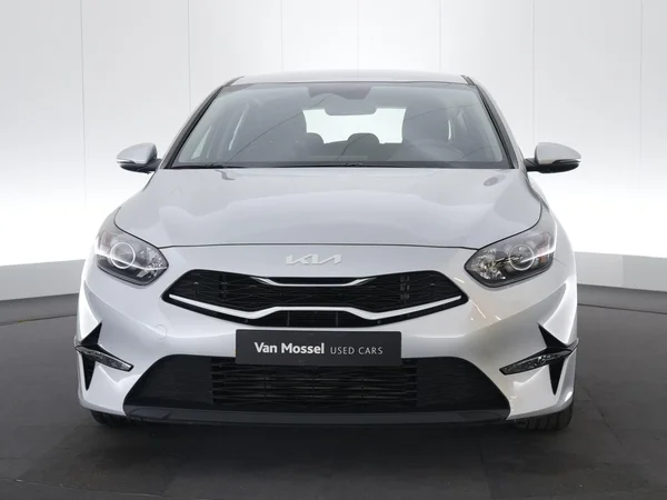 Kia cee'd (2024) — foto 15 van 21