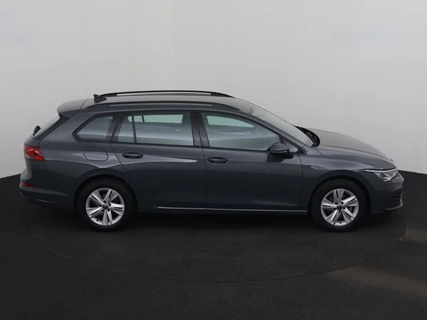 VOLKSWAGEN Golf Variant (2024) — foto 26 van 30