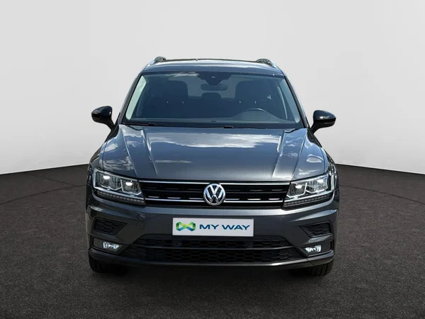 VOLKSWAGEN Tiguan (2019) — foto 18 van 24
