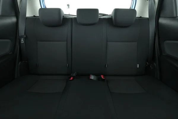 Toyota Yaris (2017) — foto 6 van 16