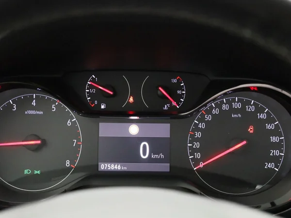 Opel Corsa (2023) — foto 35 van 36