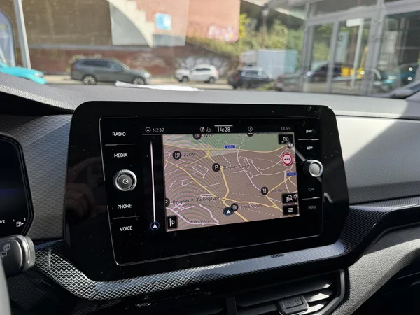 VOLKSWAGEN T-Cross (2025) — foto 4 van 16