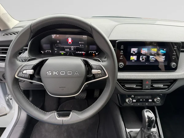 SKODA Kamiq (2025) — foto 10 van 20