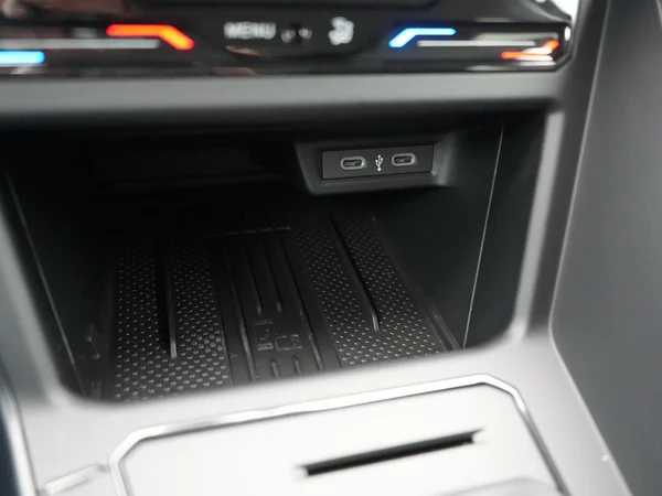 VOLKSWAGEN Polo (2026) — foto 10 van 26