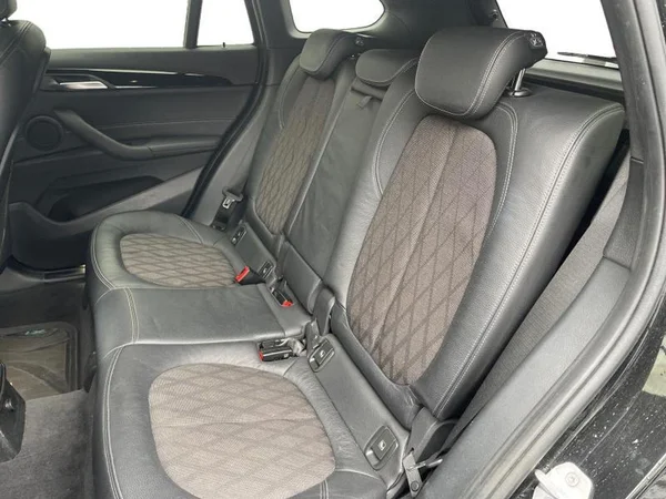 BMW X1 (F48) (2018) — foto 4 van 27
