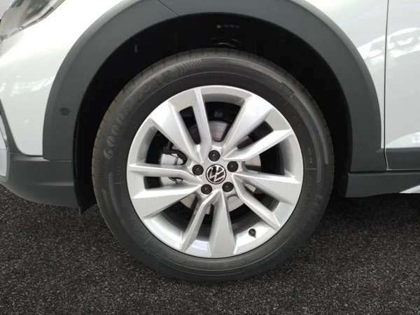 VOLKSWAGEN Taigo (2025) — foto 10 van 15