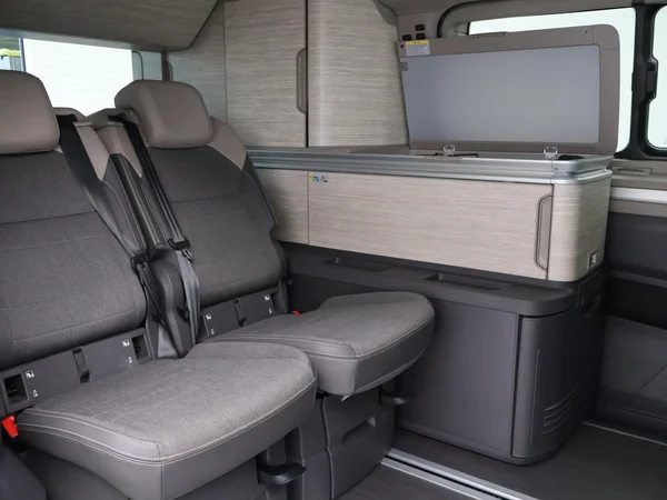 VOLKSWAGEN Multivan T7 Long Dsl (2026) — foto 18 van 27
