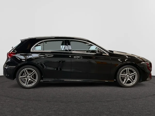 MERCEDES-BENZ A 200 (2024) — foto 17 van 22