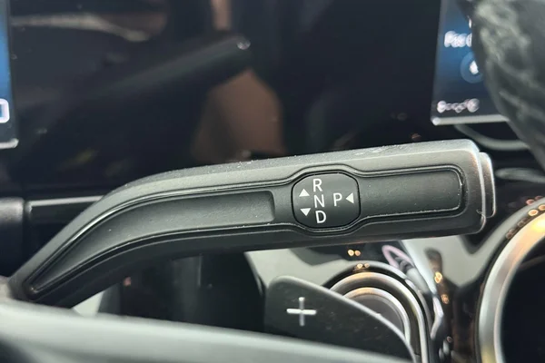Mercedes-Benz B-Class (W247) (2019) — foto 2 van 43