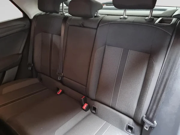 VOLKSWAGEN T-Roc (2022) — foto 10 van 23
