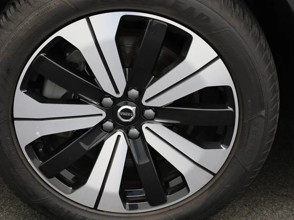 Volvo XC40 (2023) — foto 7 van 40