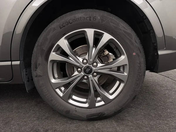 FORD Kuga (2022) — foto 7 van 36