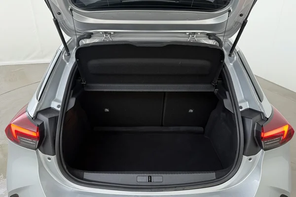 Opel Corsa (2025) — foto 14 van 18