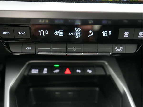 AUDI A3 Sportback PHEV (2024) — foto 17 van 30