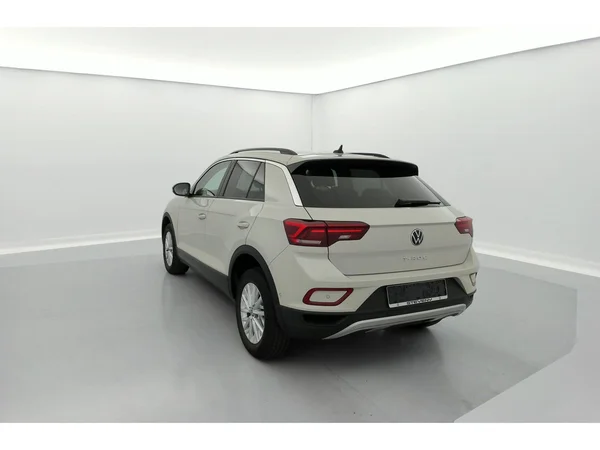 VOLKSWAGEN T-Roc Dsl (2023) — foto 32 van 36