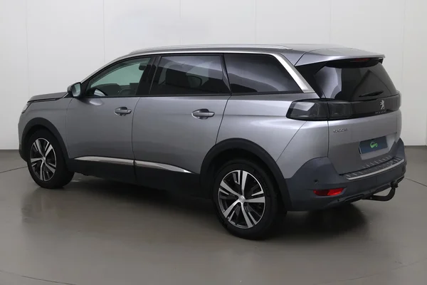 Peugeot 5008 (2021) — foto 14 van 20