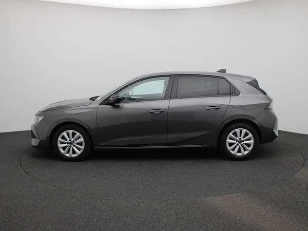 Opel Astra (2023) — foto 32 van 37
