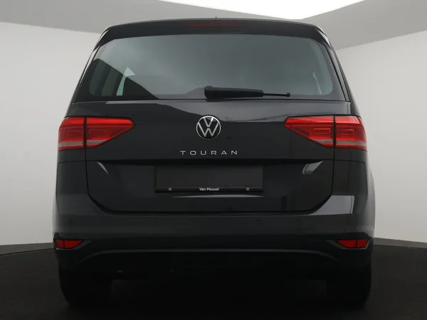 Volkswagen Touran (2023) — foto 21 van 25