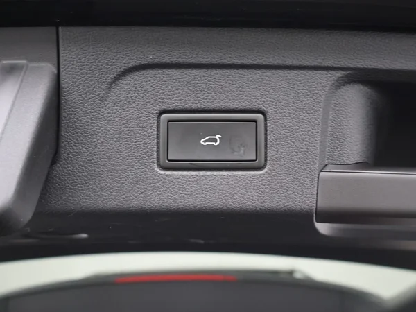 Volkswagen Touran (2021) — foto 20 van 28