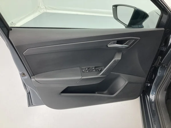 SEAT Arona (2023) — foto 10 van 36