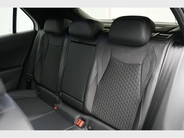VOLKSWAGEN T-Roc (2026) — foto 16 van 34