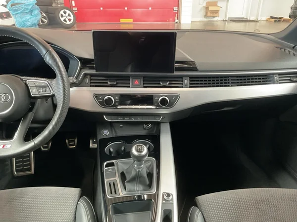 AUDI A4 SW (2020) — foto 3 van 24