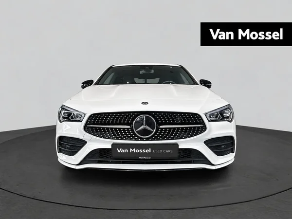 Mercedes-Benz CLA (2020) — foto 12 van 21