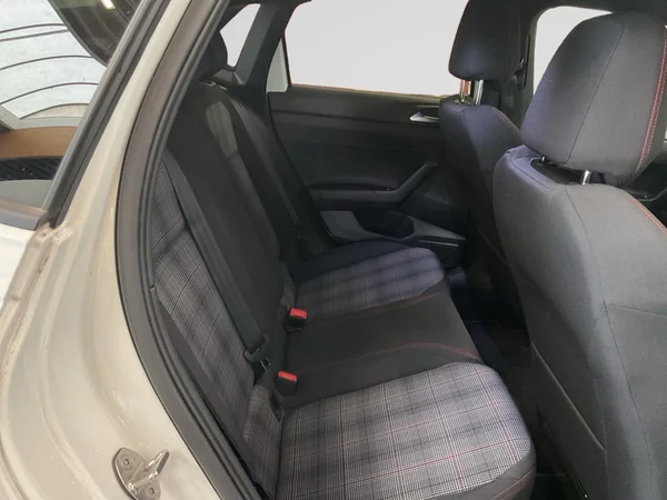 VOLKSWAGEN Polo GTI (2025) — foto 11 van 24