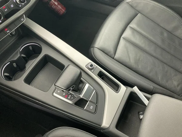 AUDI A4 Avant (2021) — foto 26 van 36