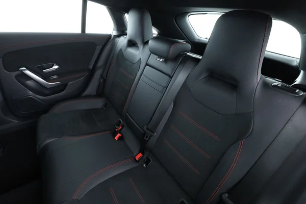 Mercedes-Benz CLA-Klasse (2023) — foto 5 van 16