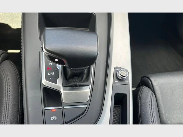 Audi A4 Avant (2022) — foto 14 van 29