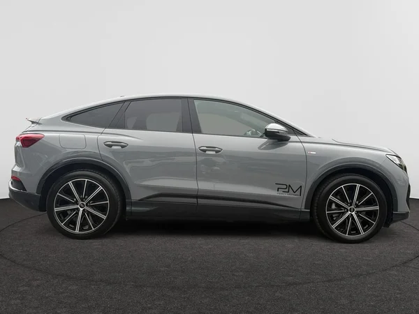 AUDI Q4 Sportback e-tron (2025) — foto 7 van 10