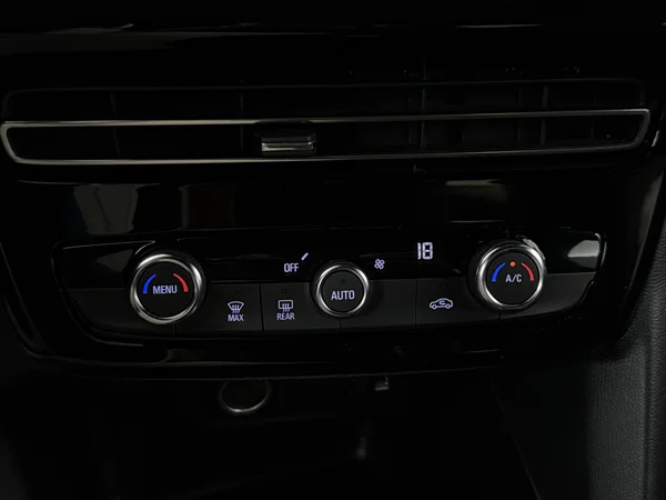 OPEL Mokka (2022) — foto 17 van 29