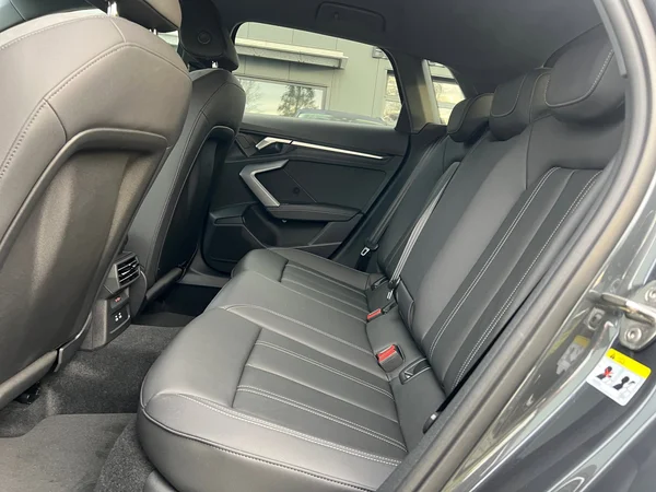 AUDI A3 Sportback PHEV (2025) — foto 10 van 24