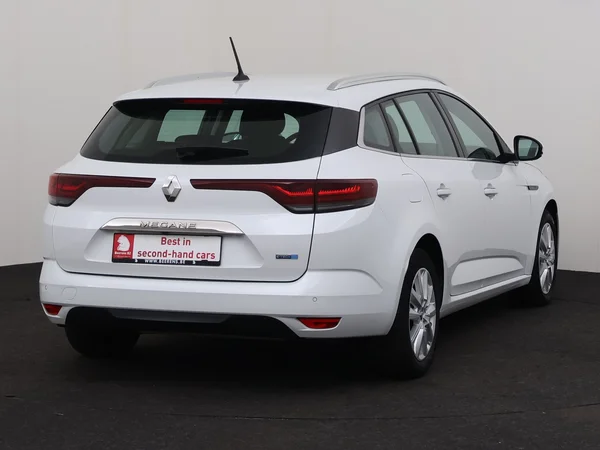 RENAULT Megane (2022) — foto 23 van 30