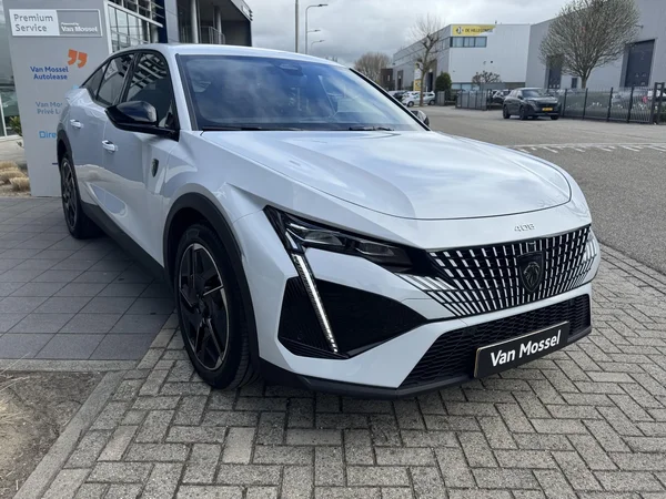 Peugeot 408 (2025) — foto 12 van 24