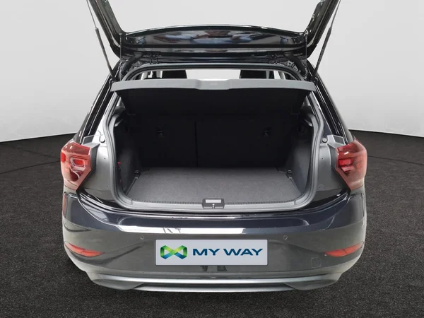 VOLKSWAGEN Polo (2024) — foto 14 van 23
