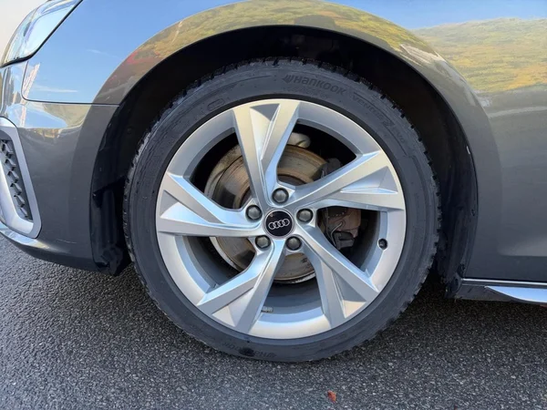 AUDI A4 Avant Dsl (2023) — foto 16 van 17