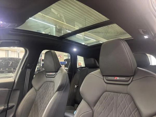 AUDI Q6 e-tron (2026) — foto 7 van 18