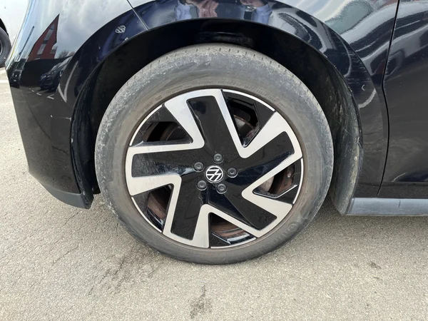 VOLKSWAGEN ID.Buzz (2023) — foto 13 van 24