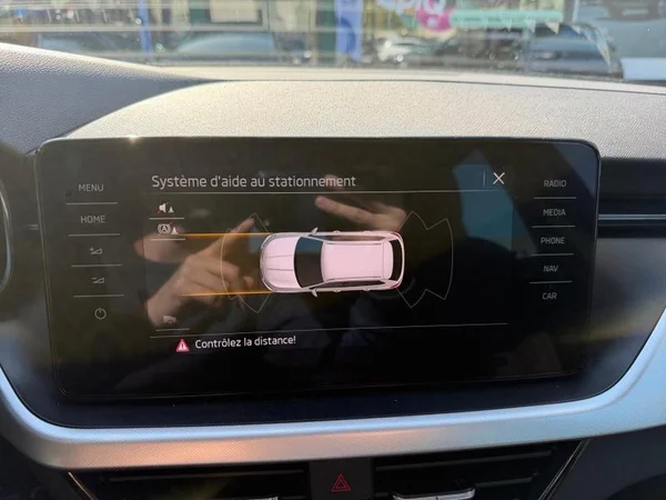 SKODA Kamiq (2021) — foto 9 van 30
