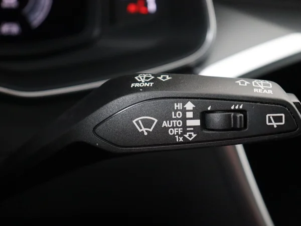 AUDI A6 (2021) — foto 15 van 30