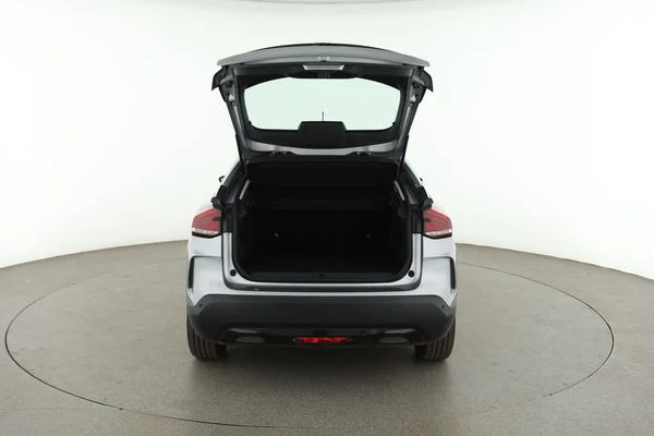 Citroen C4 (2022) — foto 7 van 16