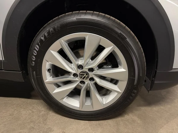 VOLKSWAGEN Taigo (2026) — foto 17 van 24