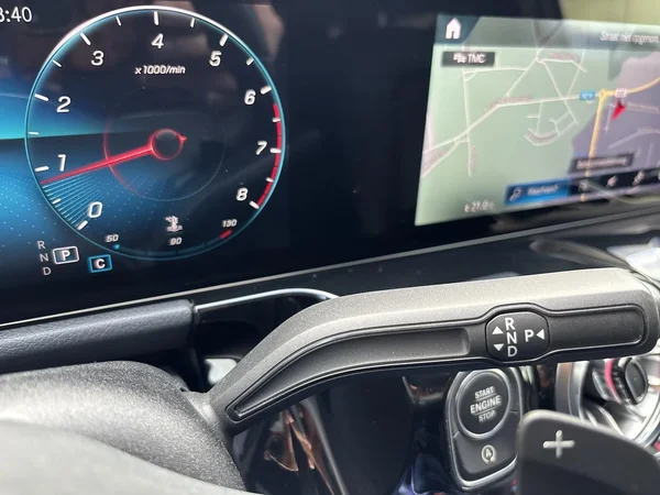 Mercedes-Benz GLA (2022) — foto 11 van 26