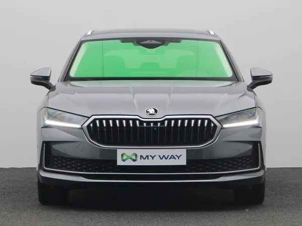 SKODA Superb SW (2025) — foto 19 van 23
