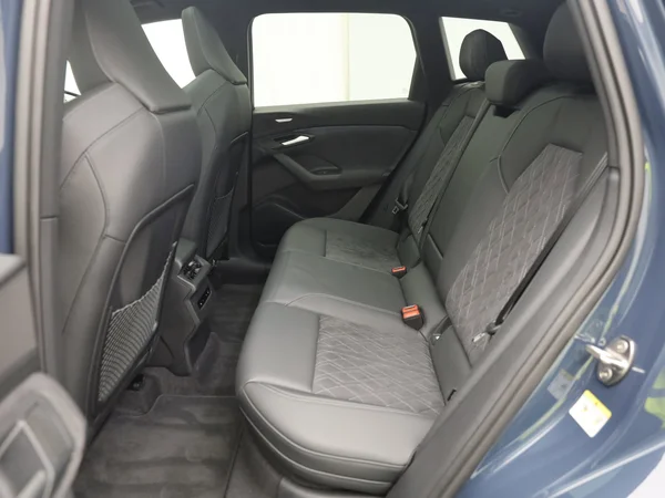 AUDI Q6 e-tron (2024) — foto 7 van 20
