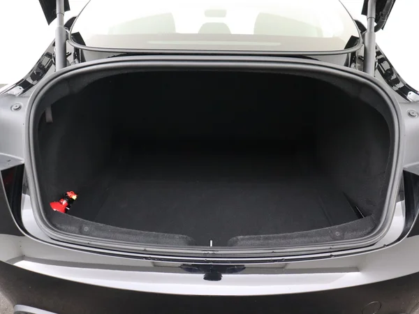 TESLA Model 3 (2025) — foto 8 van 30