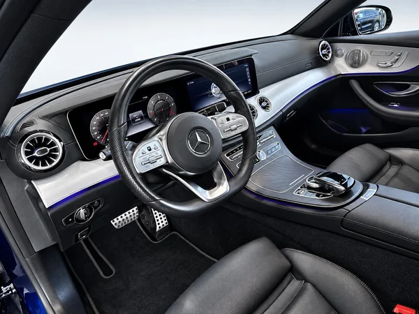 Mercedes-Benz E-Klasse (2020) — foto 21 van 21