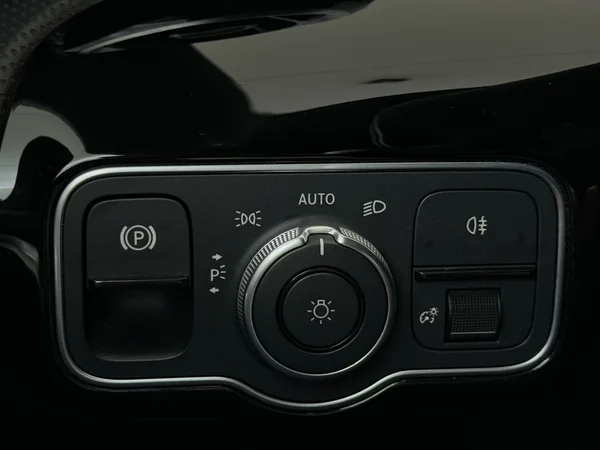 MERCEDES CLA 250 (2022) — foto 20 van 32